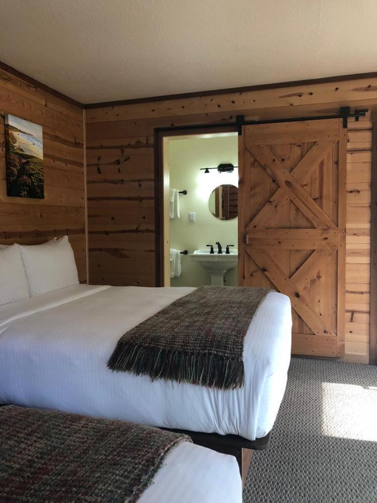 Big Sur River Inn Room photo